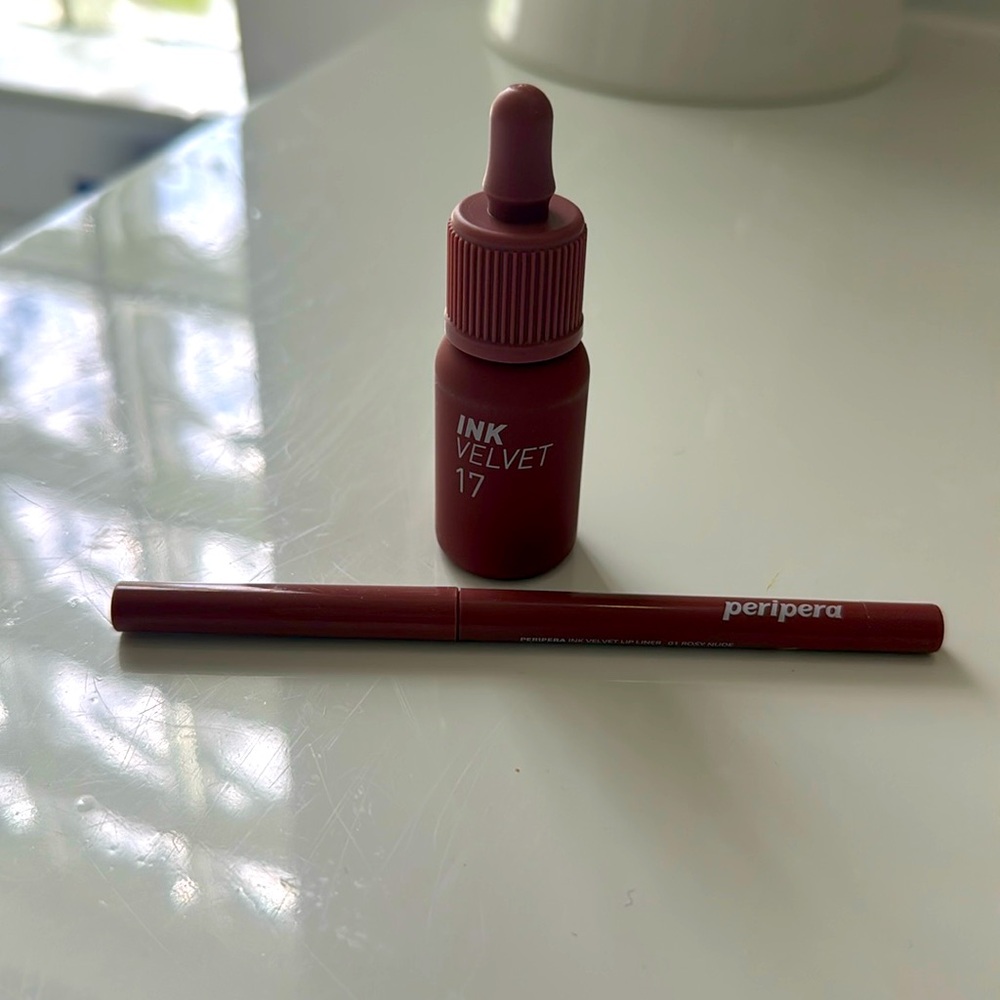 Peripera lip Liner and Lip Gloss